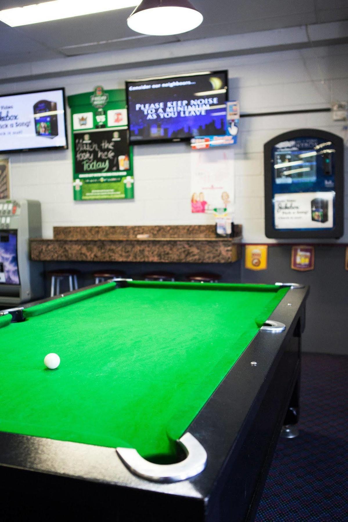 Upper Ross Hotel Townsville Bagian luar foto