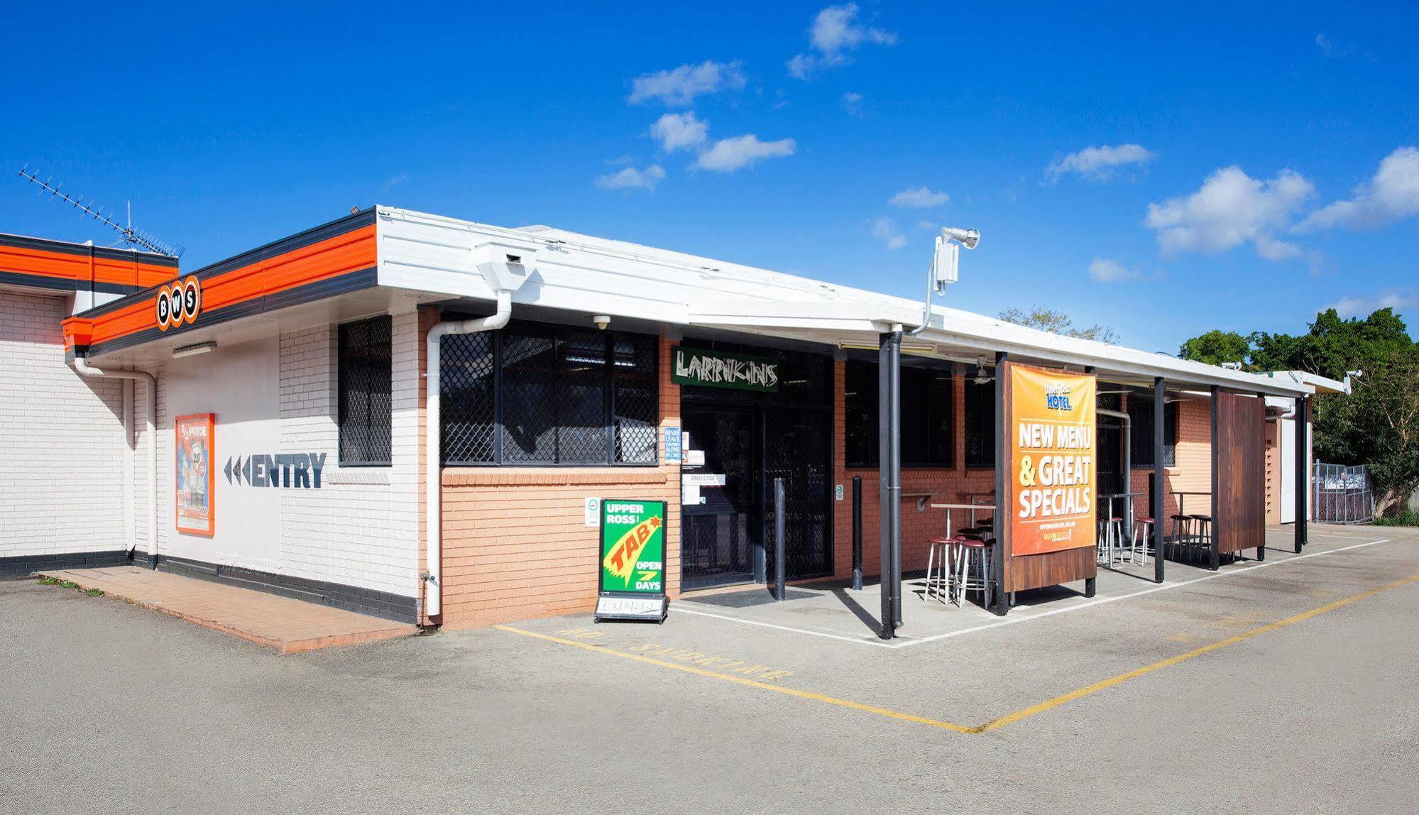Upper Ross Hotel Townsville Bagian luar foto